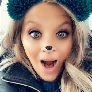 Meet your Posher, Olivia